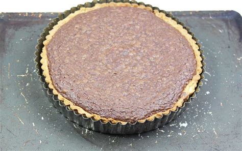 On top of everything, they are a very healthy vegan desset. Chocolate Mousse Tart light fluffy irresistible. | My ...