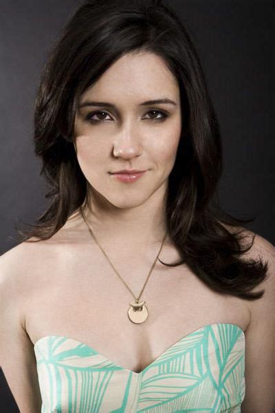 Shannon Woodward As The Girl LostCauses Shannon Woodward