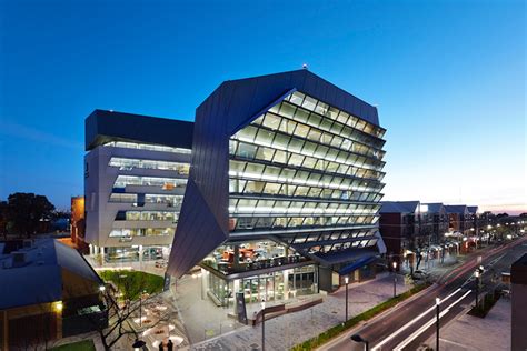 Jeffrey Smart Building University Of South Australia By John Wardle