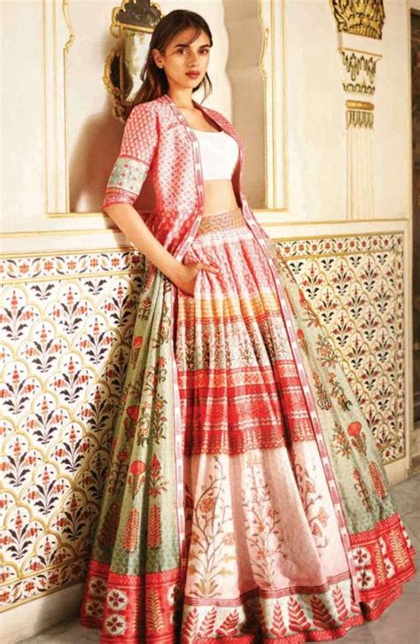 How To Be The Ultimate Hotness In Desi Looks By Aditi Rao Hydari