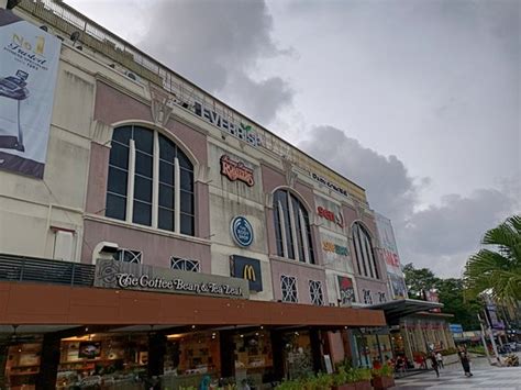 Coz this mall is the largest mall in sarawak ! Bintang Megamall Shopping Complex (Miri) - 2021 All You ...