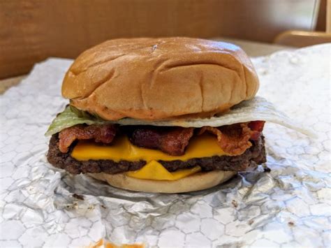 Review Wendys Sawesome Classic Cheeseburger