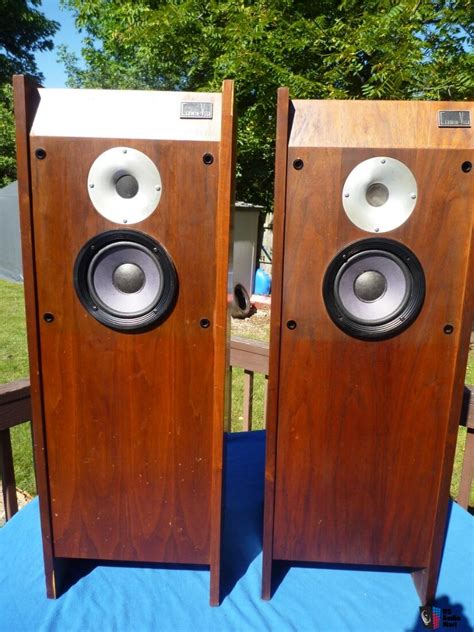 Rare Vintage Pair Cerwin Vega Tower 12tr Stereo Speakers Pickup Only