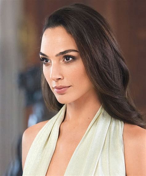 Wonder Woman Star Gal Gadot Dishes On Being Naked In Her New Gucci Commercial Gal Gadot Gal
