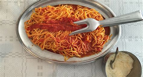 Un piatti povero della tradizione contadina. Le 10 specialità da mangiare (e bere) delle Marche - i ...