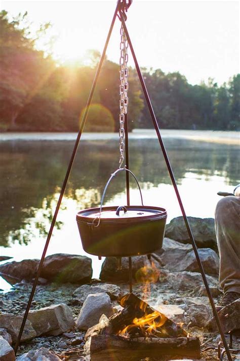 1960hikerdude's tips and tricks for using charcoal with your cast iron dutch ovens. Lodge Manufacturing Pre Seasoned Cast Iron 8 Quart Deep ...