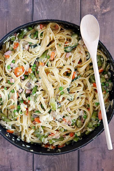 Pasta Primavera Recipe Everyone Will Love Eighteen25 Pasta