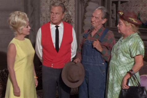 Green Acres Lisa And Oliver Douglas And Fred And Doris Ziffel Sitcoms