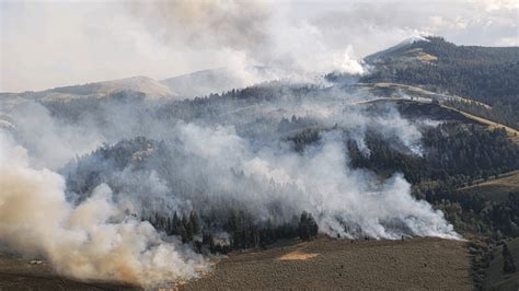Fire On Idaho Montana Border Grows Over 7500 Acres Kboi