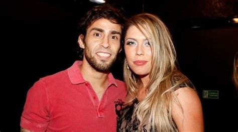 Desde el programa que transmite por instagram el fotógrafo jordi castell, la ex chica mekano y esposa del futbolista jorge valdivia, daniela aránguiz, reveló detalles inéditos de su. Daniela Aránguiz contó su gran susto al pensar que Jorge ...