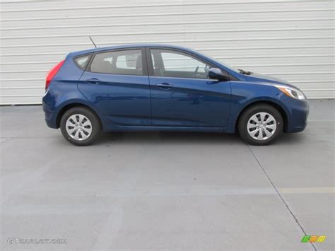 As the weather begins to cool, your thoughts might be focused on getting the kids ready to go back to school. Pacific Blue 2016 Hyundai Accent SE Hatchback Exterior ...