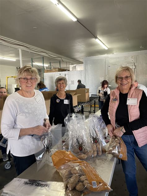 Volunteers In Action Gfwc Sedley Womans Club Va And Gfwc Southwest Region Womans Club Co
