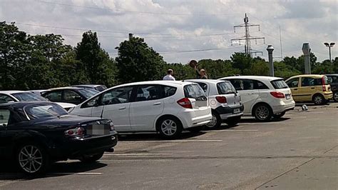 Polizei Löst Sexorgie Auf Parkplatz Auf Ruhrgebiet Bildde