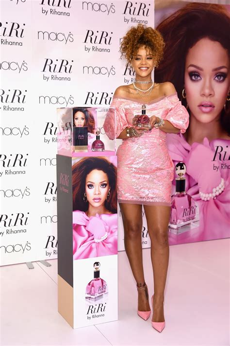 Rihanna Gets Glammed For Her ‘riri Fragrance Launch In Brooklyn