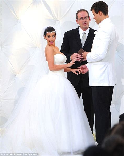 kim kardashian and kris humphries wedding photos inside the fairytail ceremony daily mail online