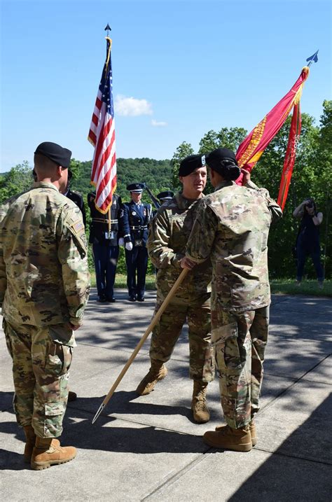 Crane Army Hosts Change Of Command Ceremony Article The United
