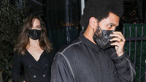 The Weeknd Y Angelina Jolie Fueron Vistos Cenando Juntos — Fmdos