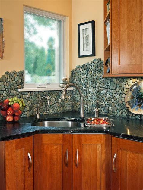 Not only does it provide a beautiful backdrop for your counters, but backsplash tile also creates a shield to protect your walls from any splatter from food or liquids while you prepare meals. 2014 Colorful Kitchen Backsplashes Ideas | Modern ...