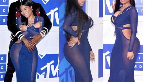 nicki minaj goes without underwear in see through blue dress at mtv vma s 2016 youtube