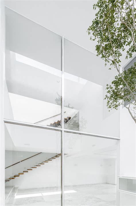 V House By Abraham Cota Paredes Arquitectos Archiscene Your Daily