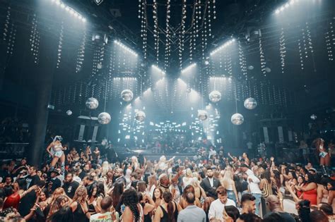 The 11 Best Nightclubs In Miami Where To Go For A Good Time