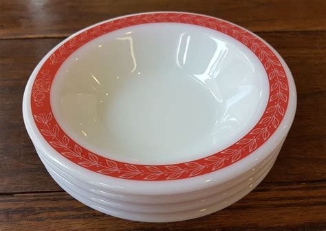 Set Of Six 6 Pyrex Double Tough Red Laurel Leaf Flat Rim Etsy Bowl