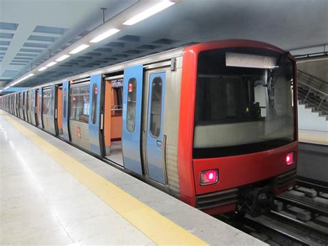 Your web browser is no longer supported. Lisboa finalises metro upgrade package | Metro Report International | Railway Gazette International