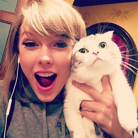 This Is The Hilarious Secret To Why Taylor Swift Has The Most Followers