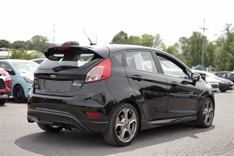 Pre Owned 2018 Ford Fiesta St Fwd Hatchback