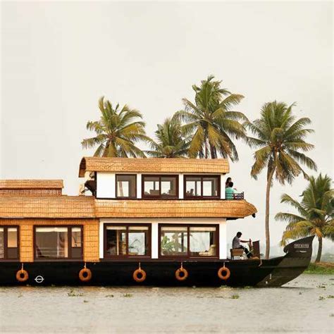 Kerala Backwaters Houseboat Rates