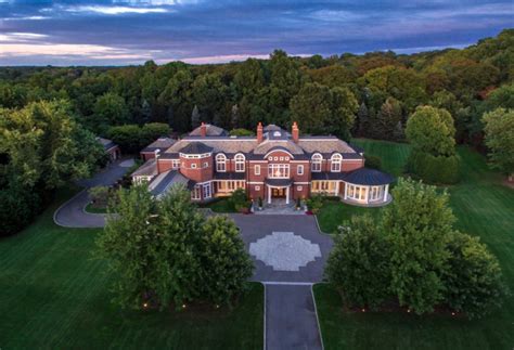 15 Million Brick Mansion In Brookville New York Homes Of The Rich