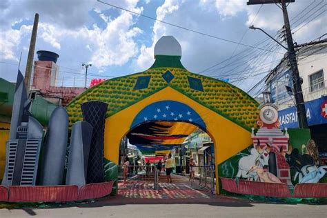 Rua De Manaus é Coberta De 6 Mi De Bandeirolas Para A Copa 22112022 Esporte Folha