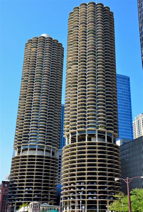 Hyde tower facing mall sogo. Marina City Twin Towers in Chicago, Illinois - Encircle Photos