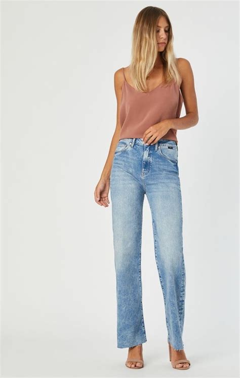 My Jeans I Tried The Viral Tiktok Jean Hack To Make Baggy Jeans Fit Popsugar Fashion Photo 5