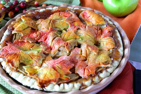 Delightfully Colorful Autumn Leaves Apple Pie With Video Presentation