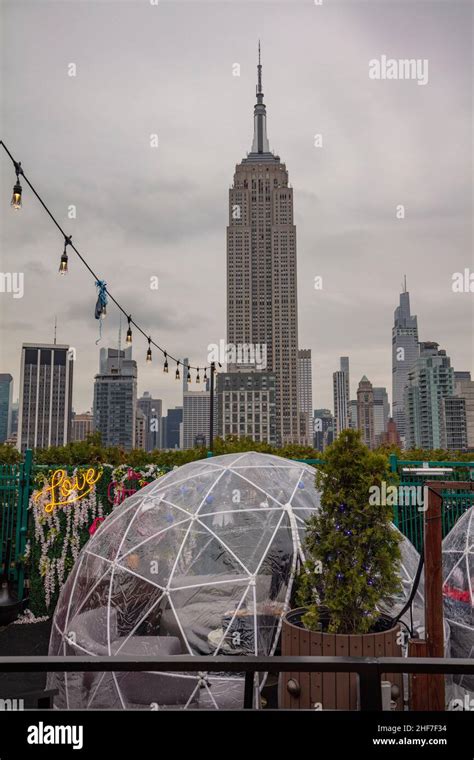 230 Fifth Rooftop Bar Hi Res Stock Photography And Images Alamy