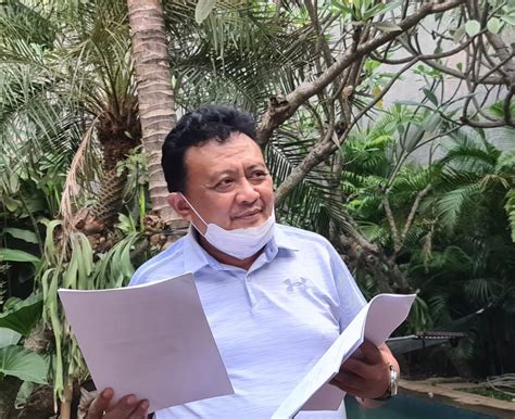 Masa pandemi ini diharapkan bisa mereposisi kembali pegajaran kita agar kembali kepada jati diri bangsa, yaitu mencerdaskan kehidupan bangsa, dengan cara mendekatkan diri kepada kehidupan, dimana karakter dan spiritualitas menjadi kunci dari kesuksesan dalam setiap perubahan. Pendidikan di Masa Pandemi, Tenaga Pendidik Dan Orang Tua Siswa Dituntut Kreatif dan Inovatif