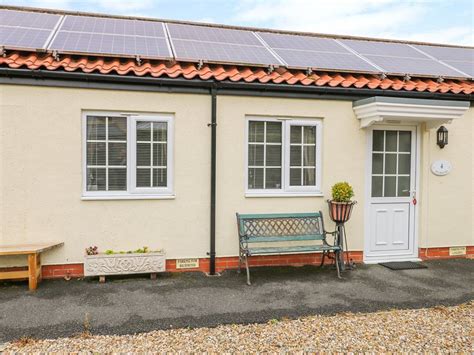 I am a self starter. RICHMOND COTTAGE, pet friendly, country holiday cottage ...