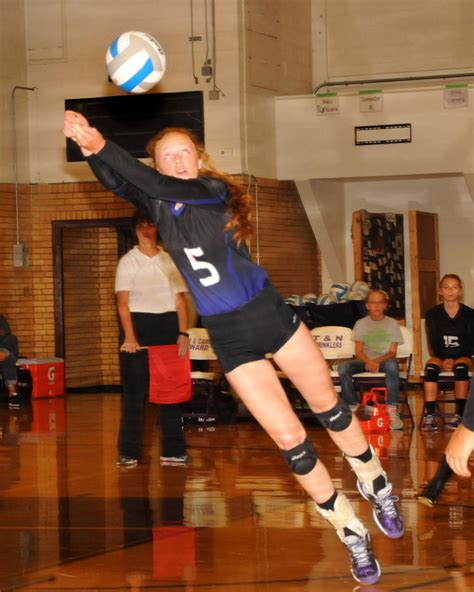 Belle Volleyballers Win Two Matches Belle Fourche