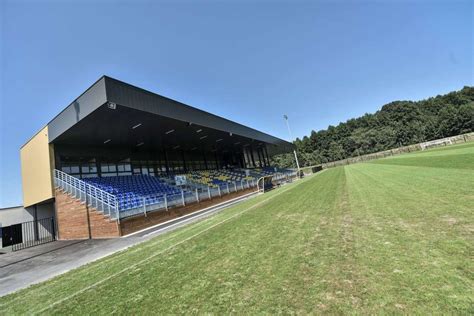 Want to go out in bayonne / biarritz tonight or are wondering what concert is on this evening or this weekend? Le match du Pau FC vendredi délocalisé à Bayonne