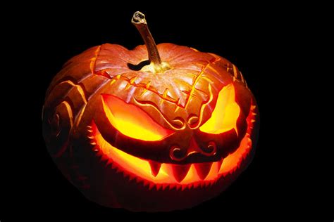 scary mean looking halloween pumpkin carving with teeth boo halloween boo
