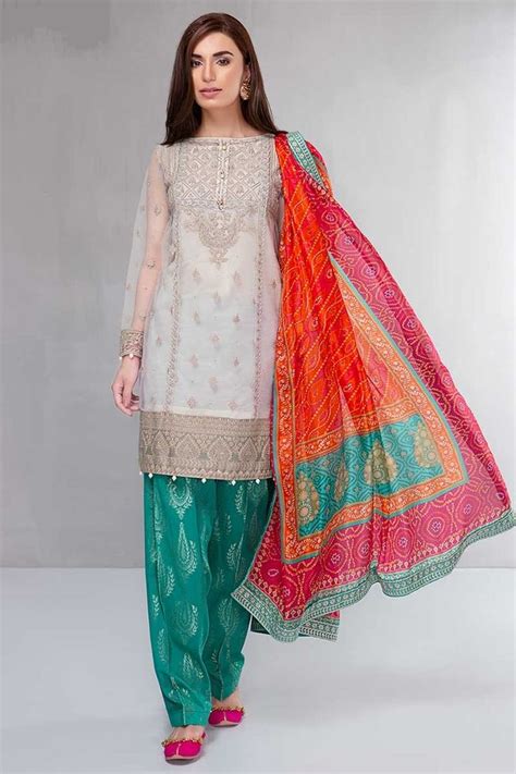 Casual Pakistani Couture Dresses Pakistani Wedding Outfits Colorful