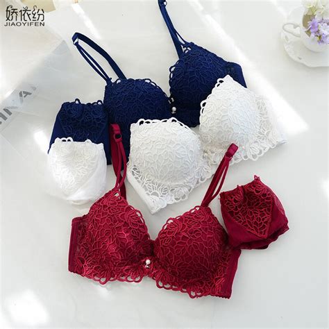 Jyf Brand Sexy Lace Embroidery Women Underwear Set And B Cup Three Hook And Eye Gather Together