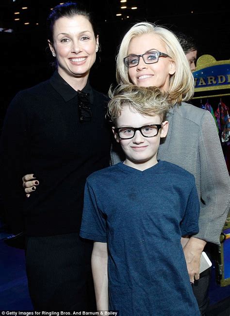 Jenny Mccarthy Enjoys Some Quality Bonding Time With Her Son Evan At The Circus Daily Mail Online