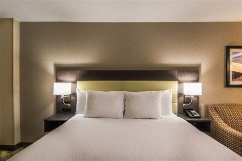 Hilton Garden Inn Reagan National Airport Rooms Pictures And Reviews Tripadvisor