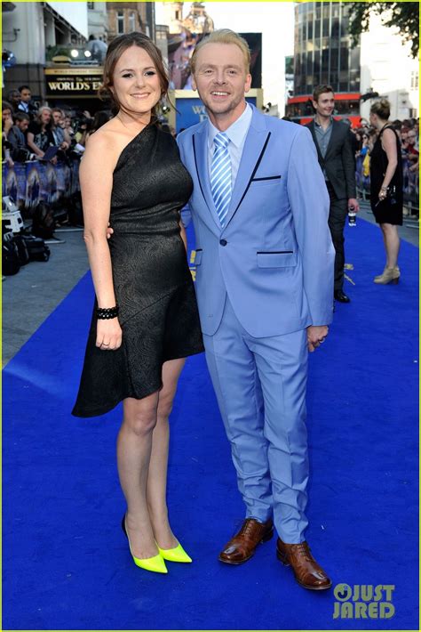 Simon Pegg And Rosamund Pike The Worlds End Premiere Photo 2907740