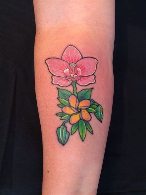 Manchester united wurde 1878 gegründet und ist seit 1992 mit 64 pokalsiegen und 13 meistertiteln. Sweet Trade Tattoo Maui: Hawaiian Flower Tattoos