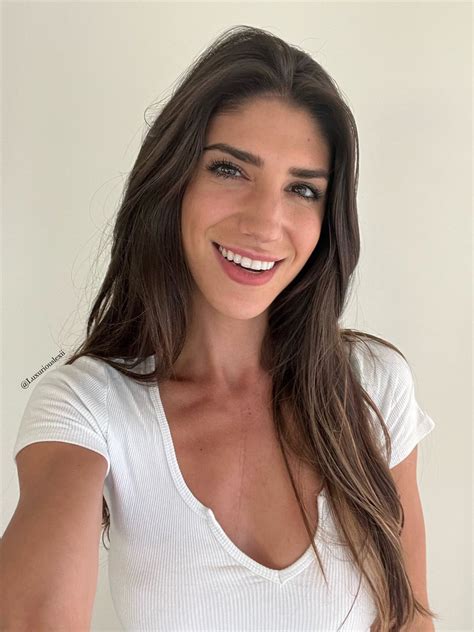 Goddess Lexi On Twitter Even In The Most Casual Of Outfits My Perky