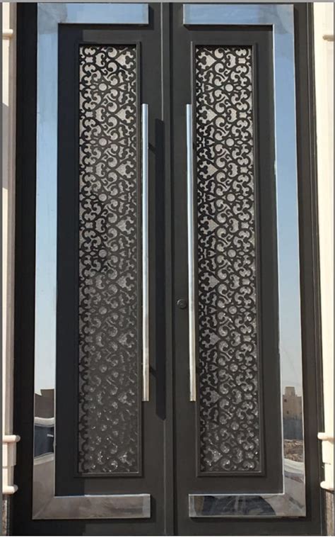A good door for bathroom blends well with the interiors of your house and protects your privacy. Long black grill design - Makerbhawan | Double door design ...