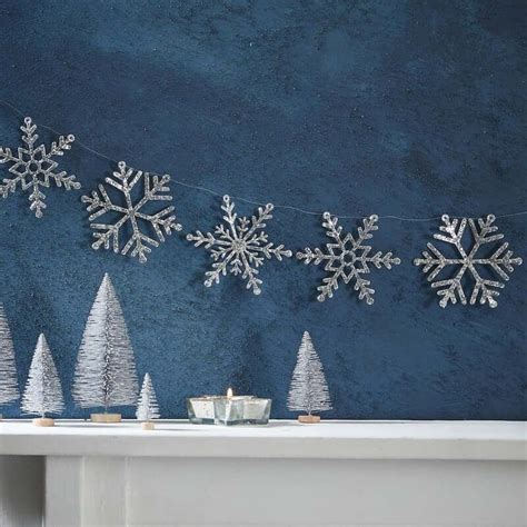 30 Best Silver Christmas Decorations To Sparkle Up Your Holiday In 2020